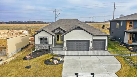 $790,565 | 25012 West 89th Street, Lenexa, KS 66227