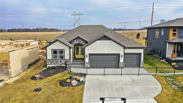 $790,565 | 25012 West 89th Street, Lenexa, KS 66227