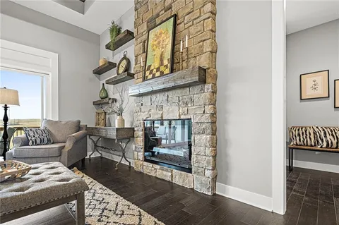 $790,565 | 25012 West 89th Street, Lenexa, KS 66227