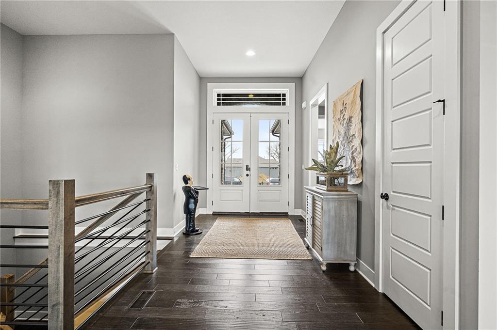 25012 West 89th Street Lenexa, KS 66227 - Photo 2 of 41