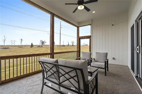 $790,565 | 25012 West 89th Street, Lenexa, KS 66227