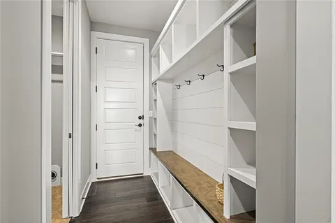 $790,565 | 25012 West 89th Street, Lenexa, KS 66227