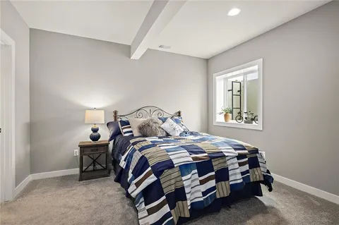 $790,565 | 25012 West 89th Street, Lenexa, KS 66227