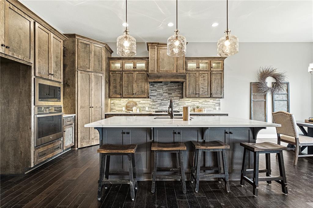 25012 West 89th Street Lenexa, KS 66227 - Photo 5 of 41