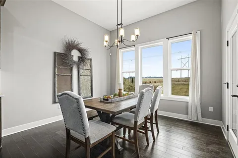 $790,565 | 25012 West 89th Street, Lenexa, KS 66227