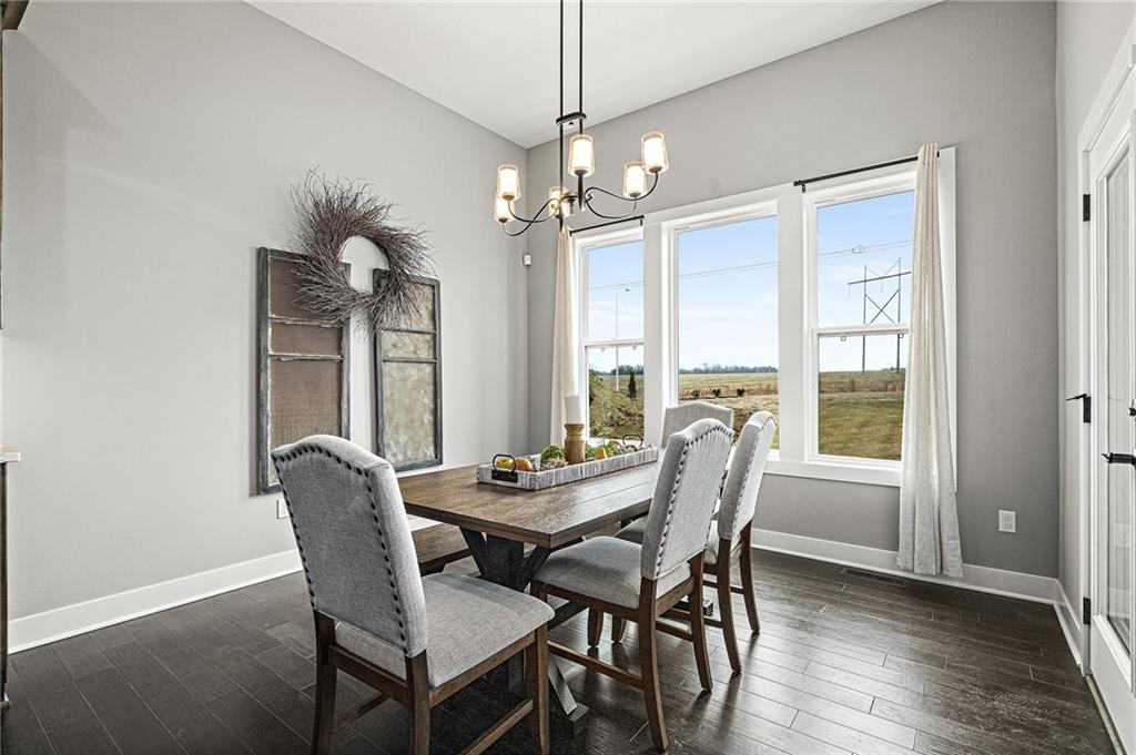 25012 West 89th Street Lenexa, KS 66227 - Photo 10 of 41