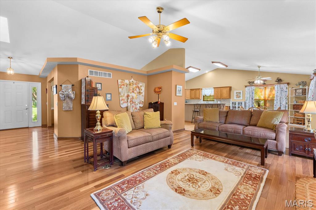1063 Oxford Hill Road O'Fallon, IL 62269 - Photo 10 of 60