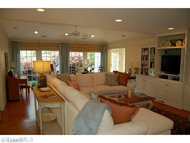 808 Dover Road Greensboro, NC 27408 - Photo 8 of 16 Den/Family/Great Room.