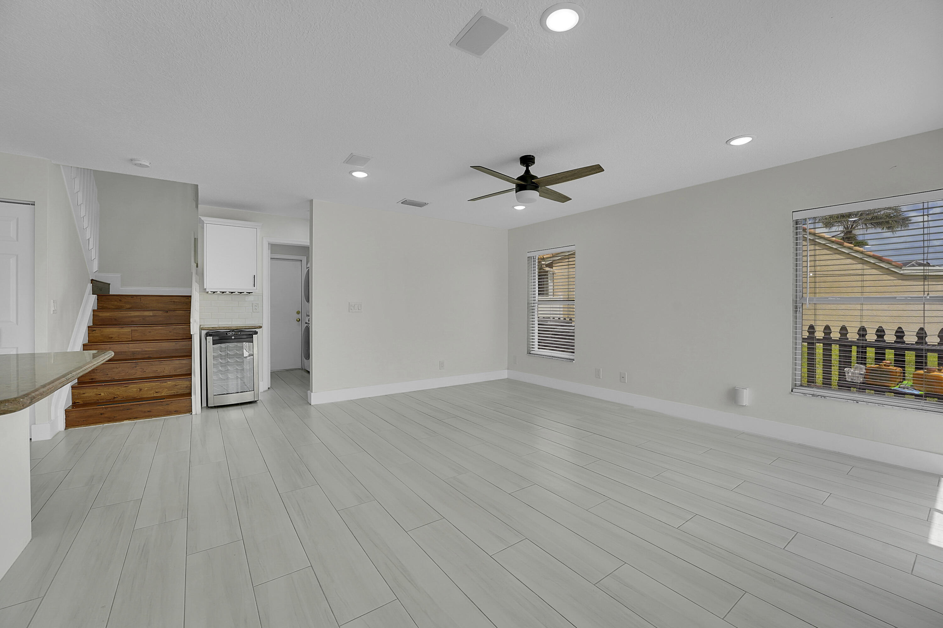 7282 Michigan Isle Road Lake Worth, FL 33467 - Photo 14 of 43 15_family room