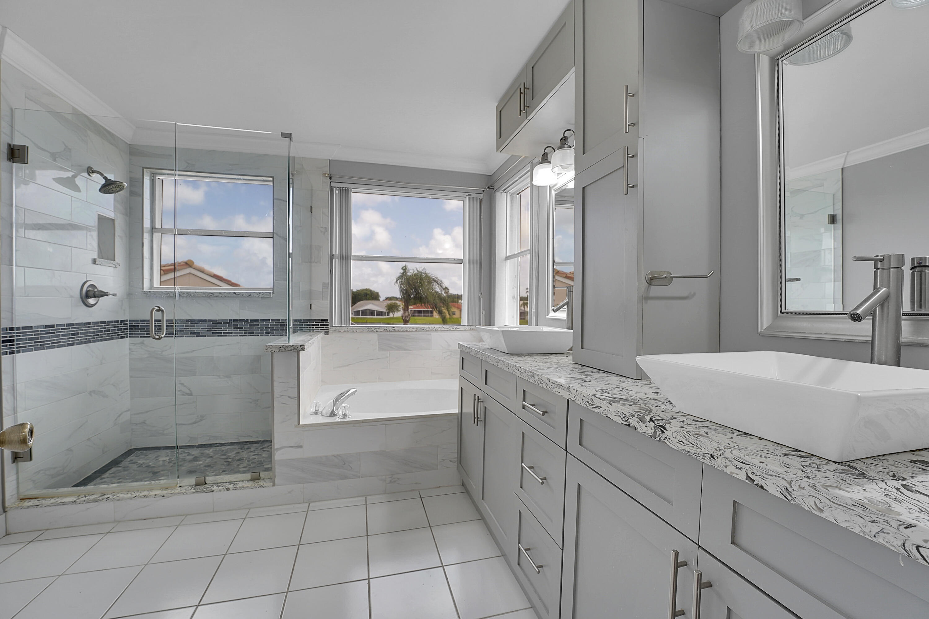 7282 Michigan Isle Road Lake Worth, FL 33467 - Photo 26 of 43 27_primary bathroom