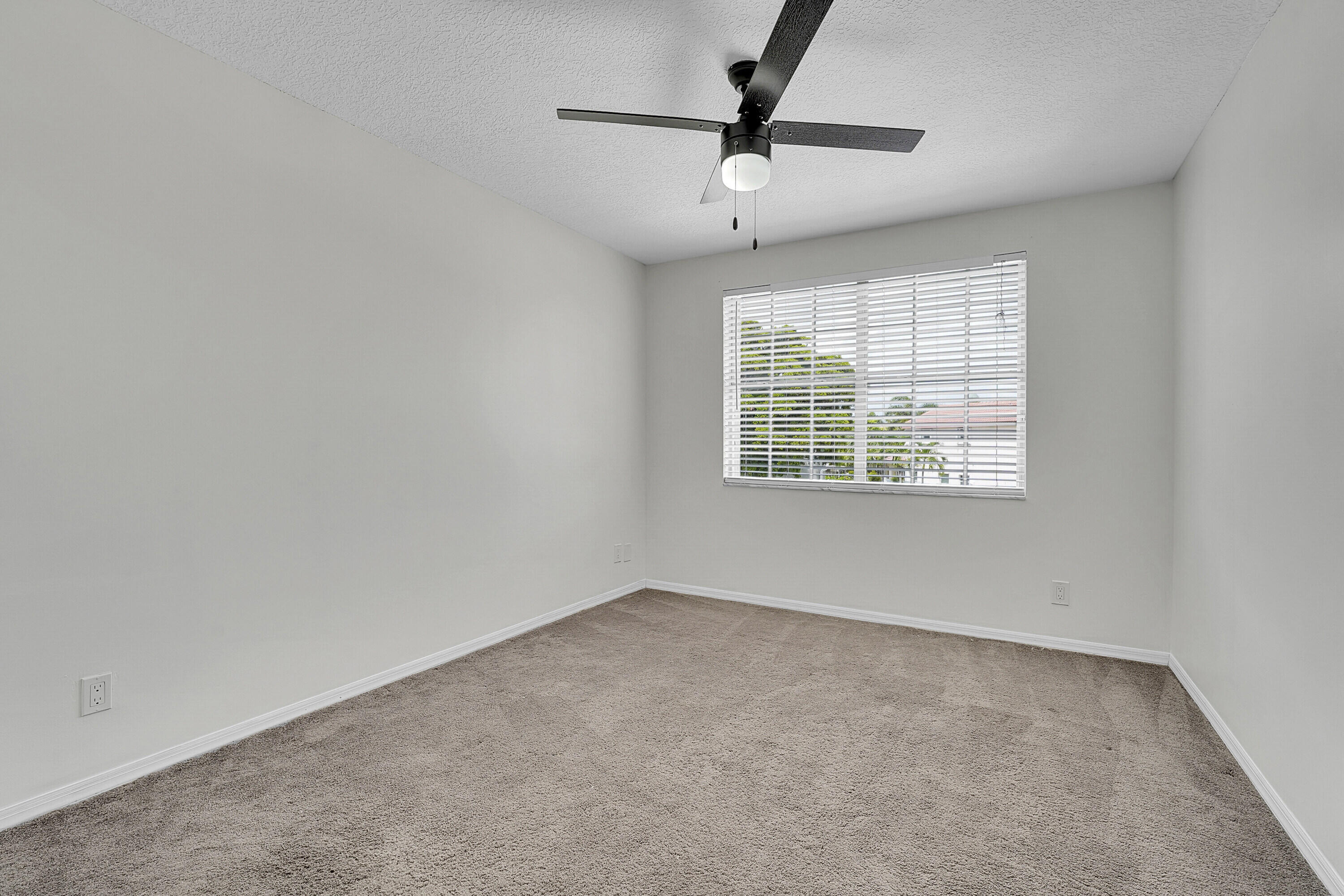 7282 Michigan Isle Road Lake Worth, FL 33467 - Photo 31 of 43 32_bedroom