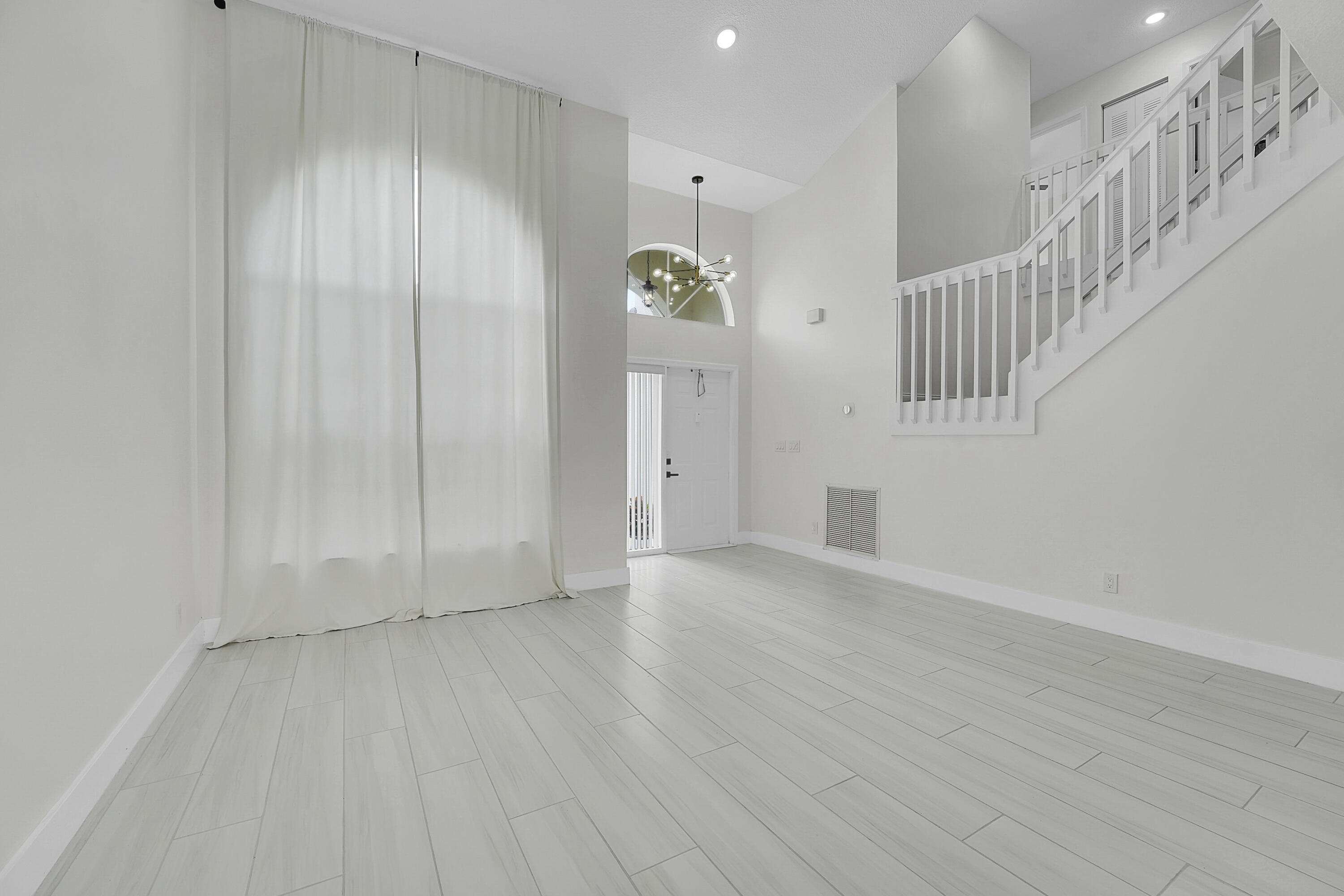 7282 Michigan Isle Road Lake Worth, FL 33467 - Photo 7 of 43 07_living room