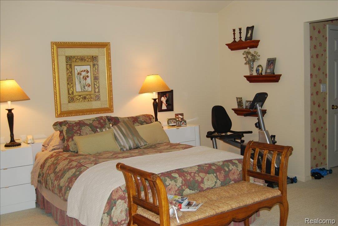 6435 Noble Road, Unit 13 West Bloomfield, MI 48322 - Photo 8 of 14 Noble Master