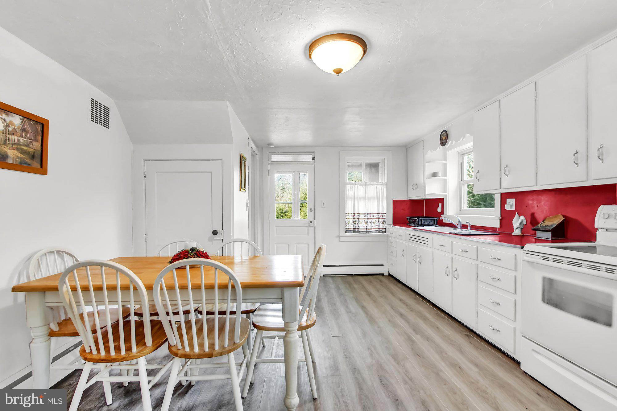 5443 Lehman Road Spring Grove, PA 17362 - Photo 4 of 32