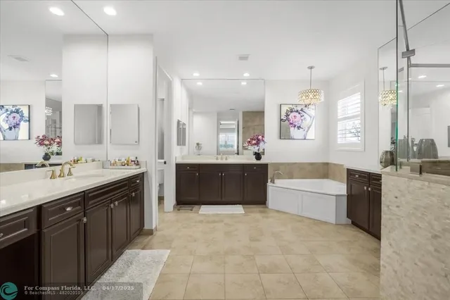 $1,399,999 | 9800 South Miralago Way, Parkland, FL 33076