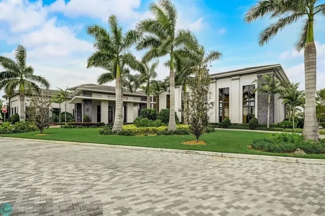 $1,399,999 | 9800 South Miralago Way, Parkland, FL 33076