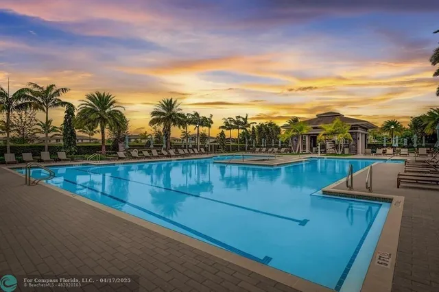 $1,399,999 | 9800 South Miralago Way, Parkland, FL 33076