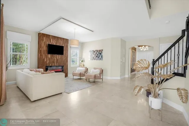 $1,399,999 | 9800 South Miralago Way, Parkland, FL 33076