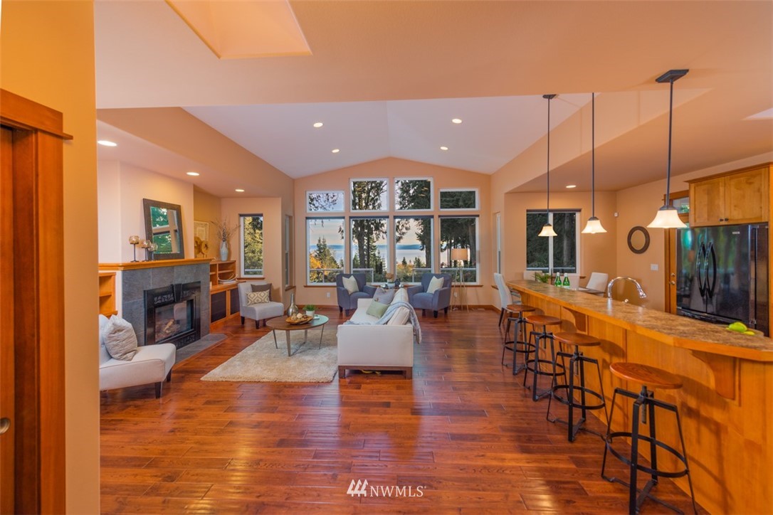 523 Thorndyke Road Port Ludlow, WA 98365 - Photo 3 of 25 Gallery Image 3