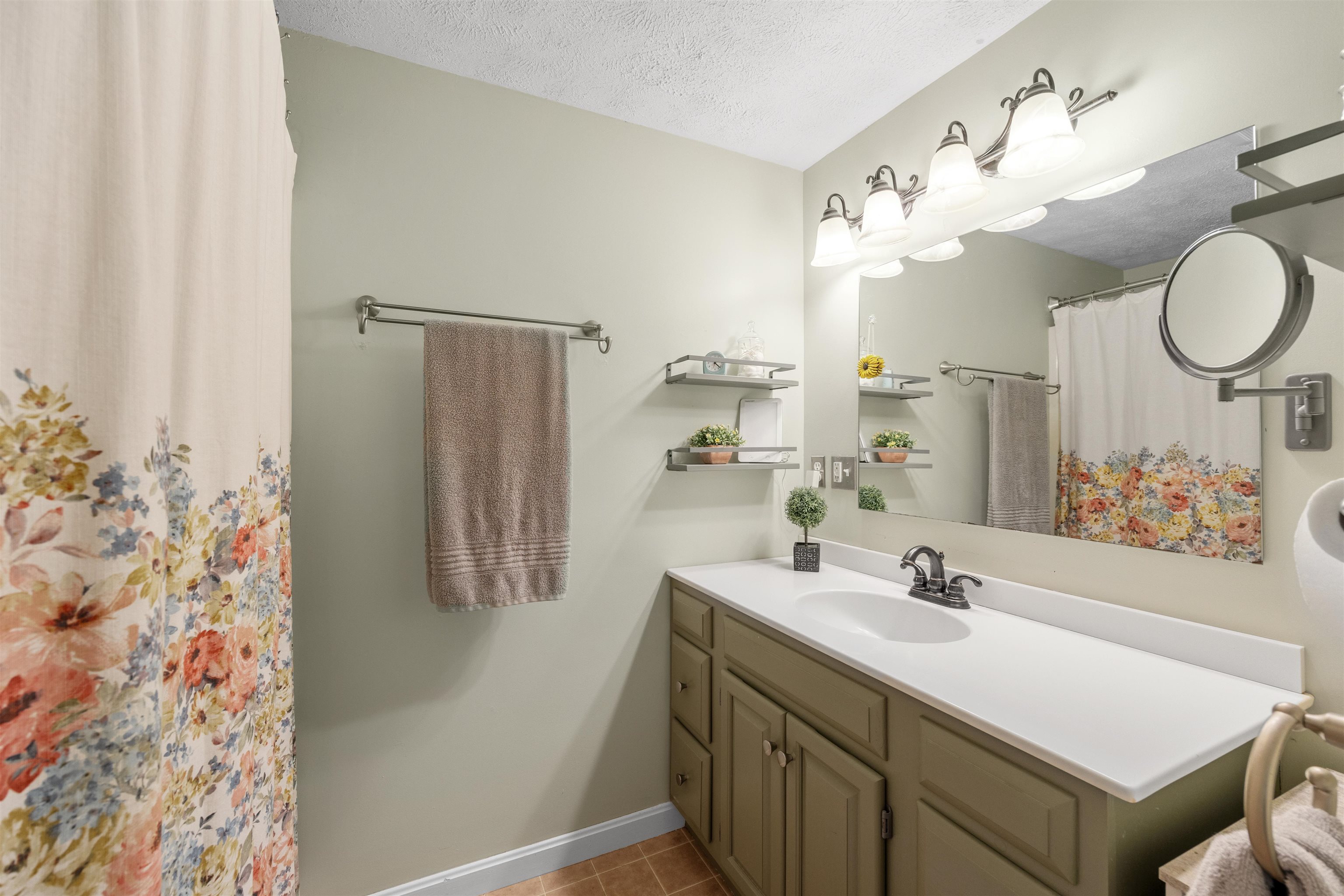 8 Fox Run Concord, NH 03301 - Photo 15 of 31 Gallery Image 15