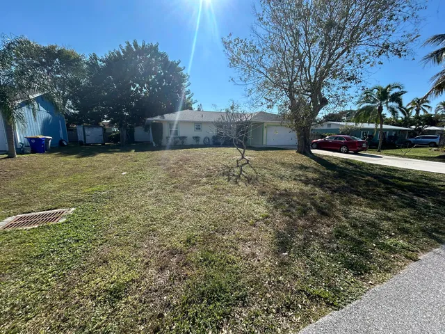 $2,700 | 1010 Northwest 16th Street, Stuart, FL 34994