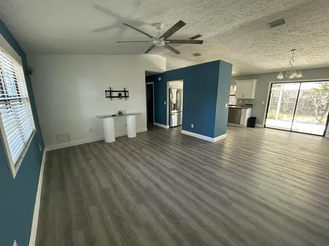 $2,700 | 1010 Northwest 16th Street, Stuart, FL 34994