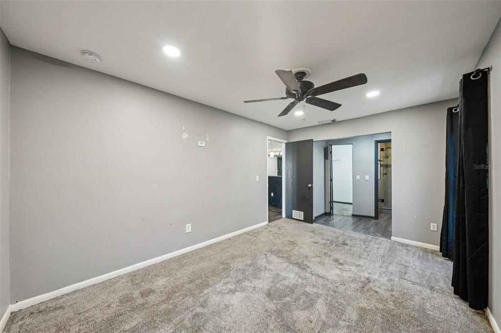2015 Ronald Circle Seffner, FL 33584 - Photo 12 of 27 a view of a livingroom with a ceiling fan