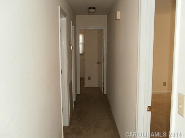 623 Gum Branch Road Charlotte, NC 28214 - Photo 8 of 16 Gallery Image 8