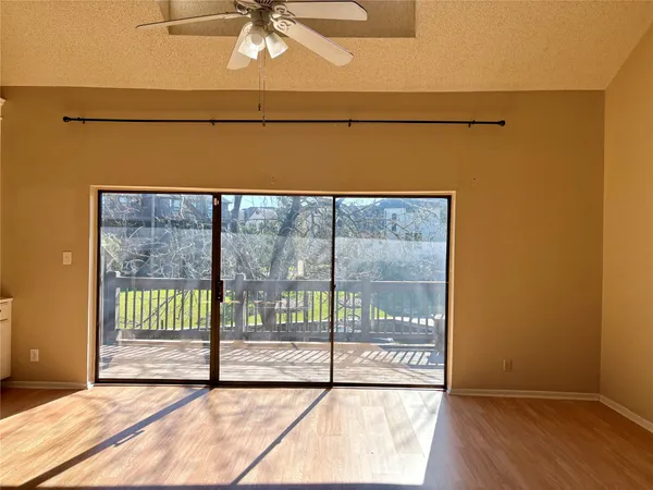 $2,900 | 18210 Bal Harbour Drive, Nassau Bay, TX 77058