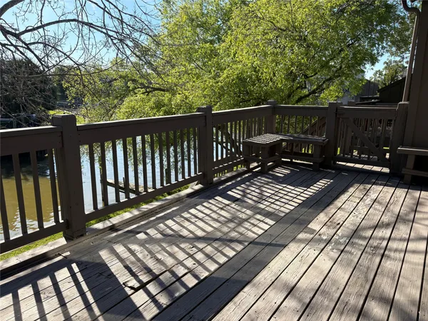 $2,900 | 18210 Bal Harbour Drive, Nassau Bay, TX 77058