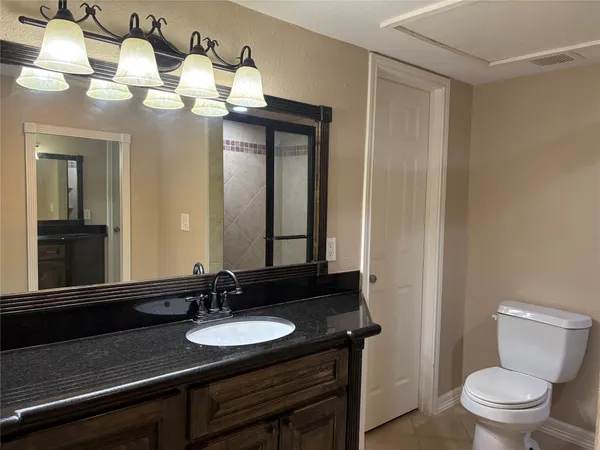 $2,900 | 18210 Bal Harbour Drive, Nassau Bay, TX 77058