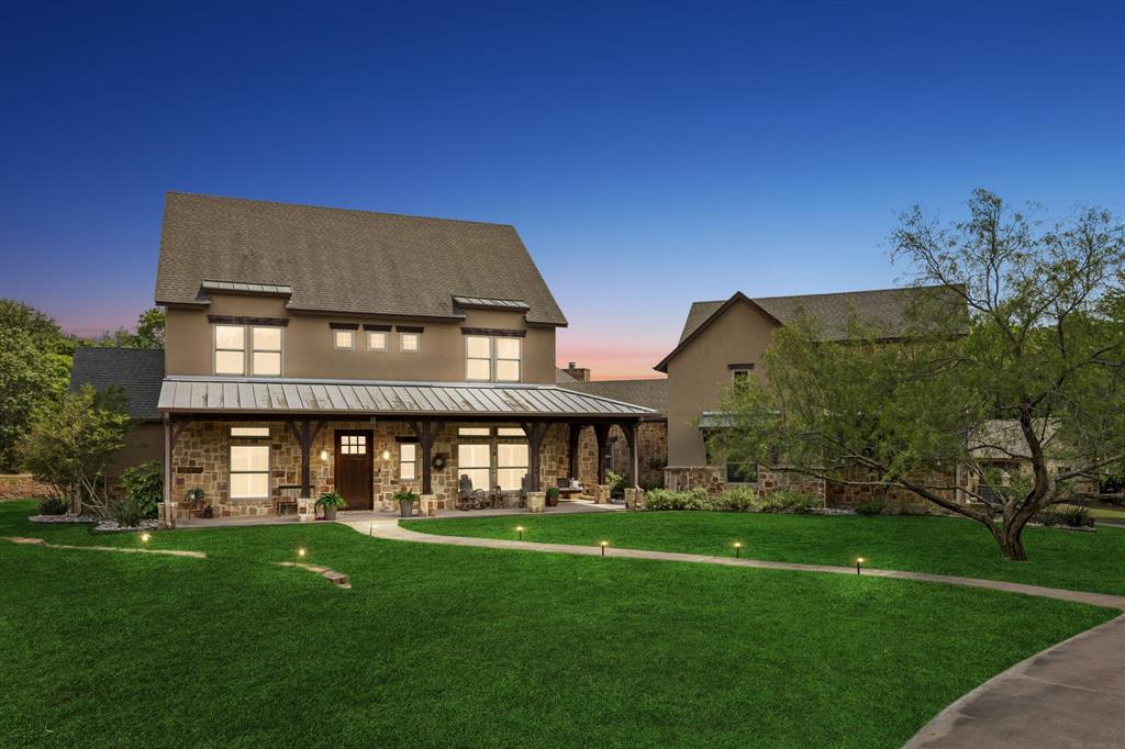 206 Rodeo Drive Azle, TX 76020 - Photo 5 of 40 Front twilight photo