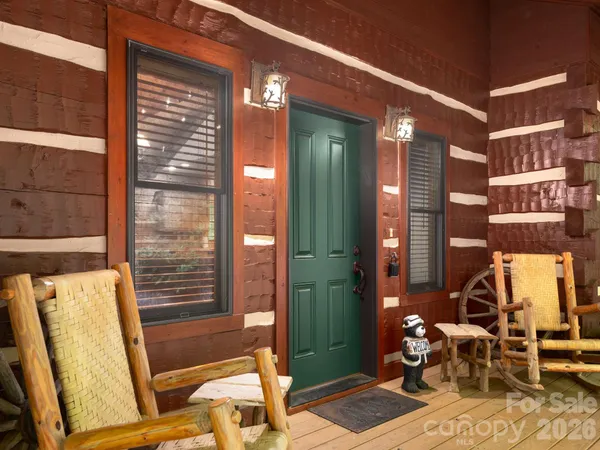 $650,000 | 37 Grinnin Sun Road, Burnsville, NC 28714