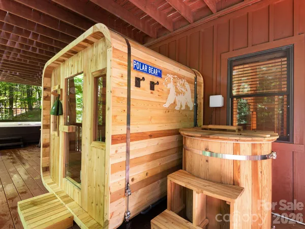 $650,000 | 37 Grinnin Sun Road, Burnsville, NC 28714