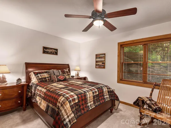 $650,000 | 37 Grinnin Sun Road, Burnsville, NC 28714