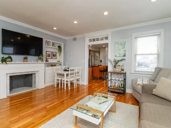 $1,025,000 | 68 High Street, Unit 4, Boston, MA 02129