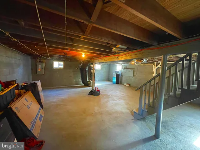 $319,999 | 1287 Clements Bridge Road, Woodbury, NJ 08096