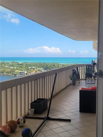 $4,200 | 19355 Turnberry Way, Unit 16L, Aventura, FL 33180