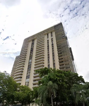 $4,200 | 19355 Turnberry Way, Unit 16L, Aventura, FL 33180