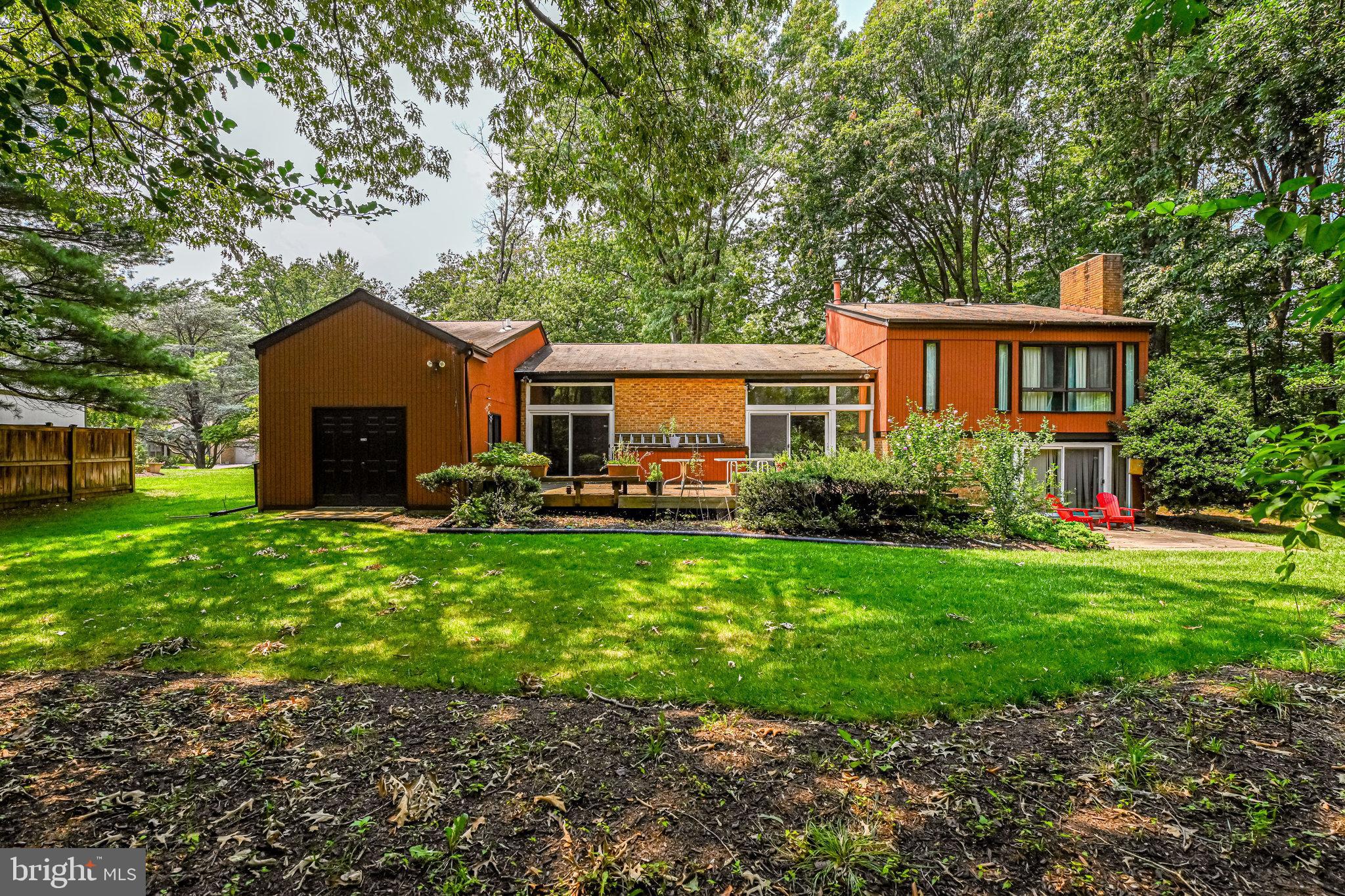 1405 Wolftrap Run Road Vienna, VA 22182 - Photo 15 of 48 Gallery Image 15