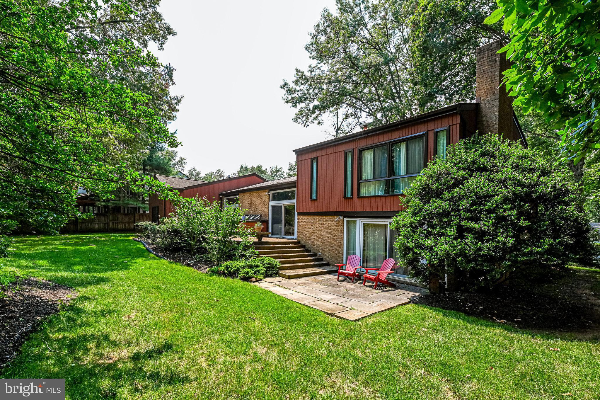 1405 Wolftrap Run Road Vienna, VA 22182 - Photo 16 of 48 Gallery Image 16