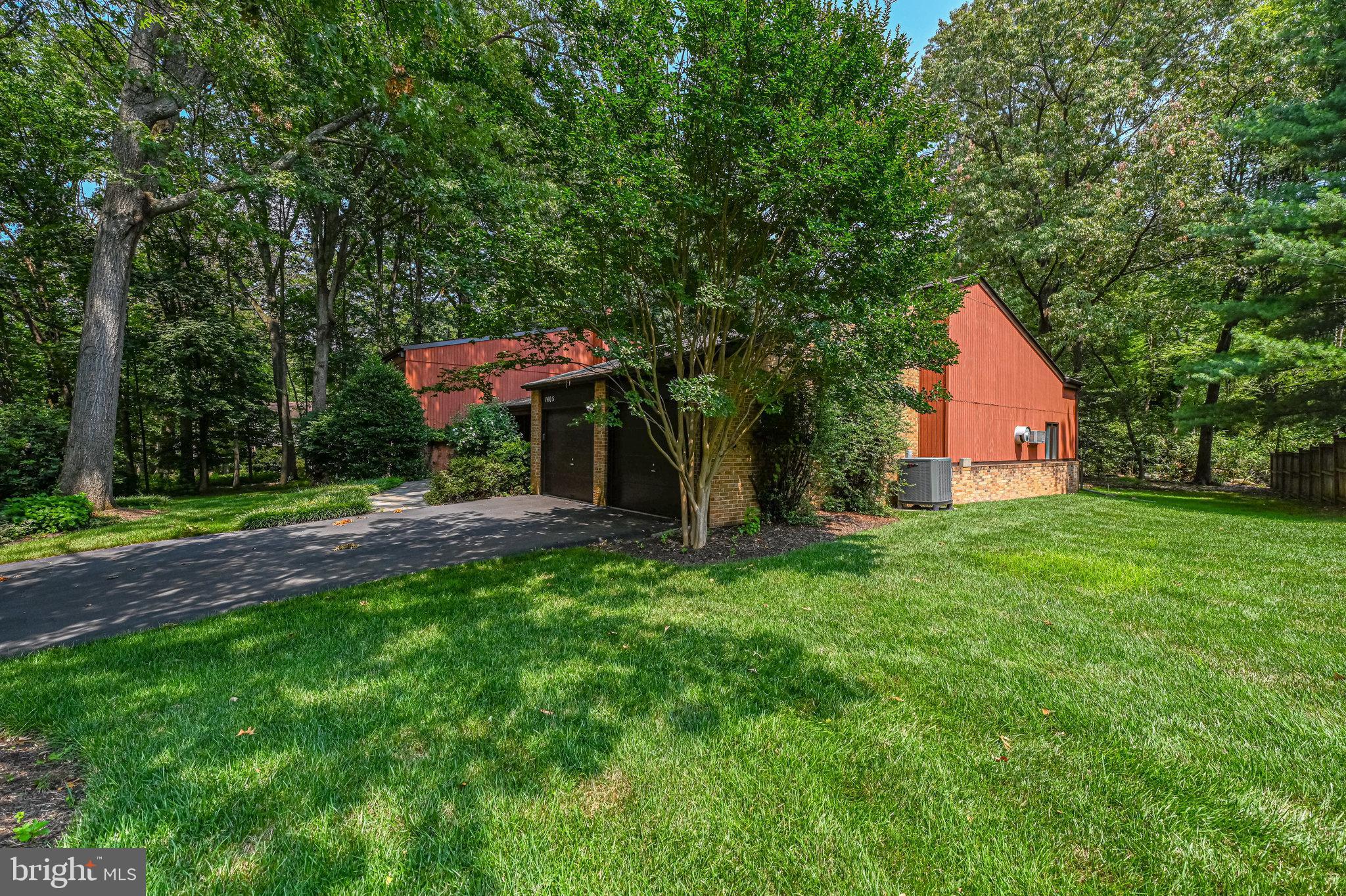1405 Wolftrap Run Road Vienna, VA 22182 - Photo 17 of 48 Gallery Image 17