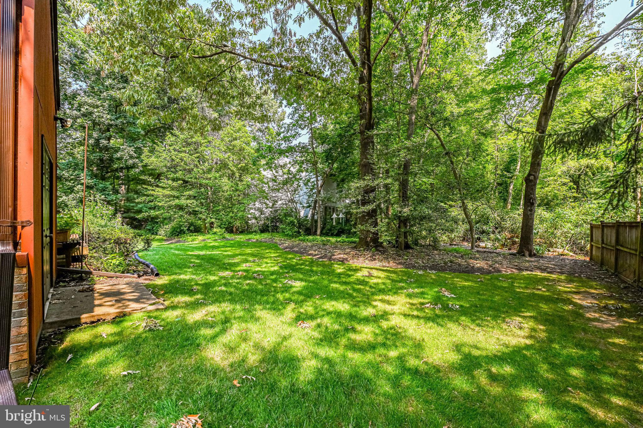 1405 Wolftrap Run Road Vienna, VA 22182 - Photo 25 of 48 Gallery Image 25