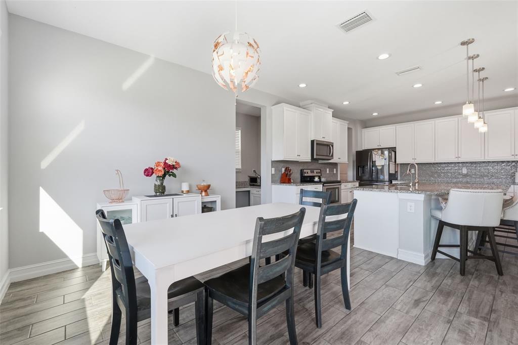 12112 Rustic River Way Tampa, FL 33635 - Photo 11 of 41