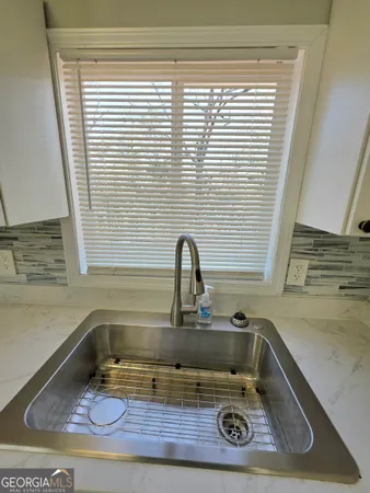 a close view of sink and tap