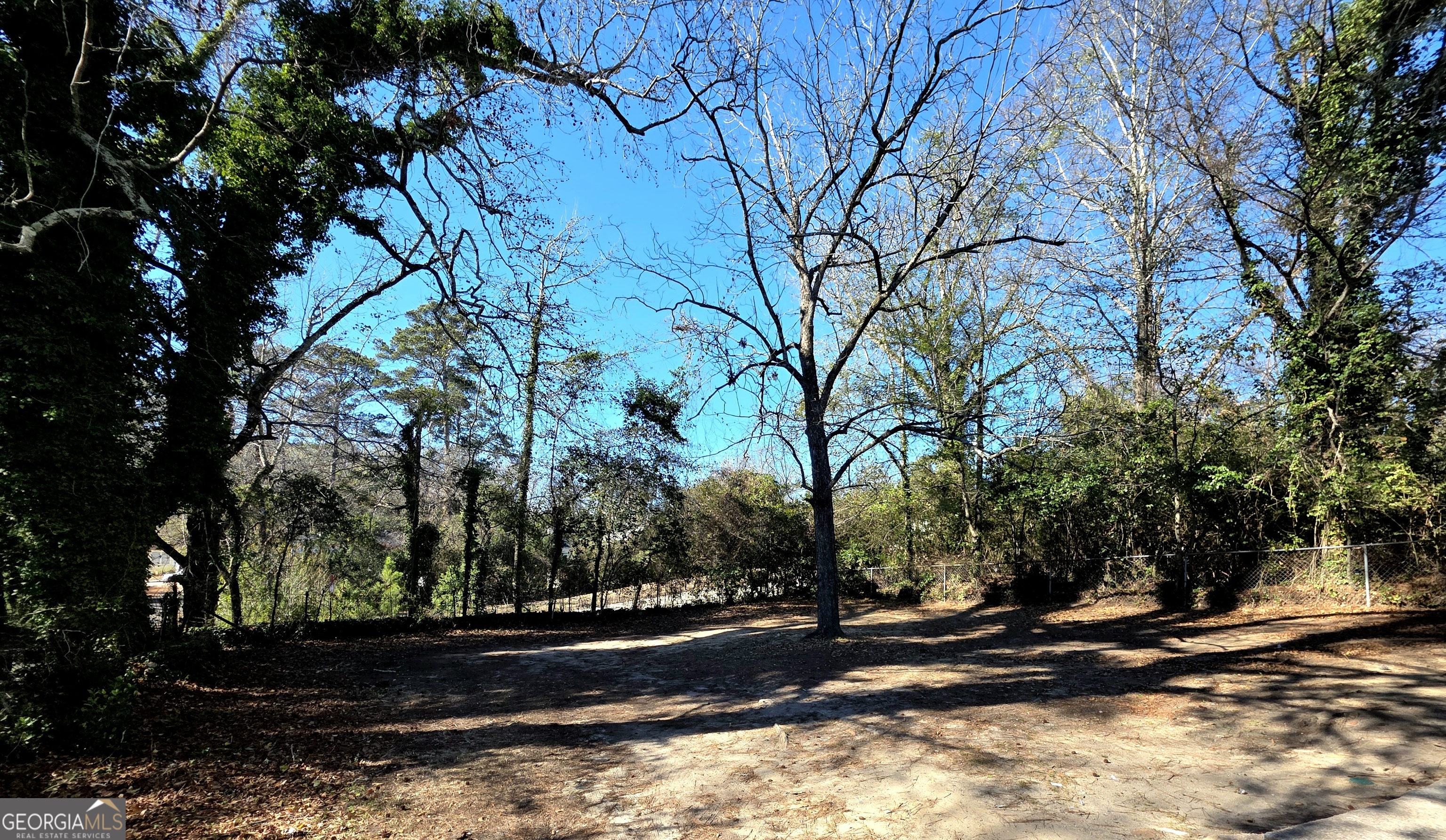 1156 Clinton Road Macon, GA 31211 - Photo 7 of 30