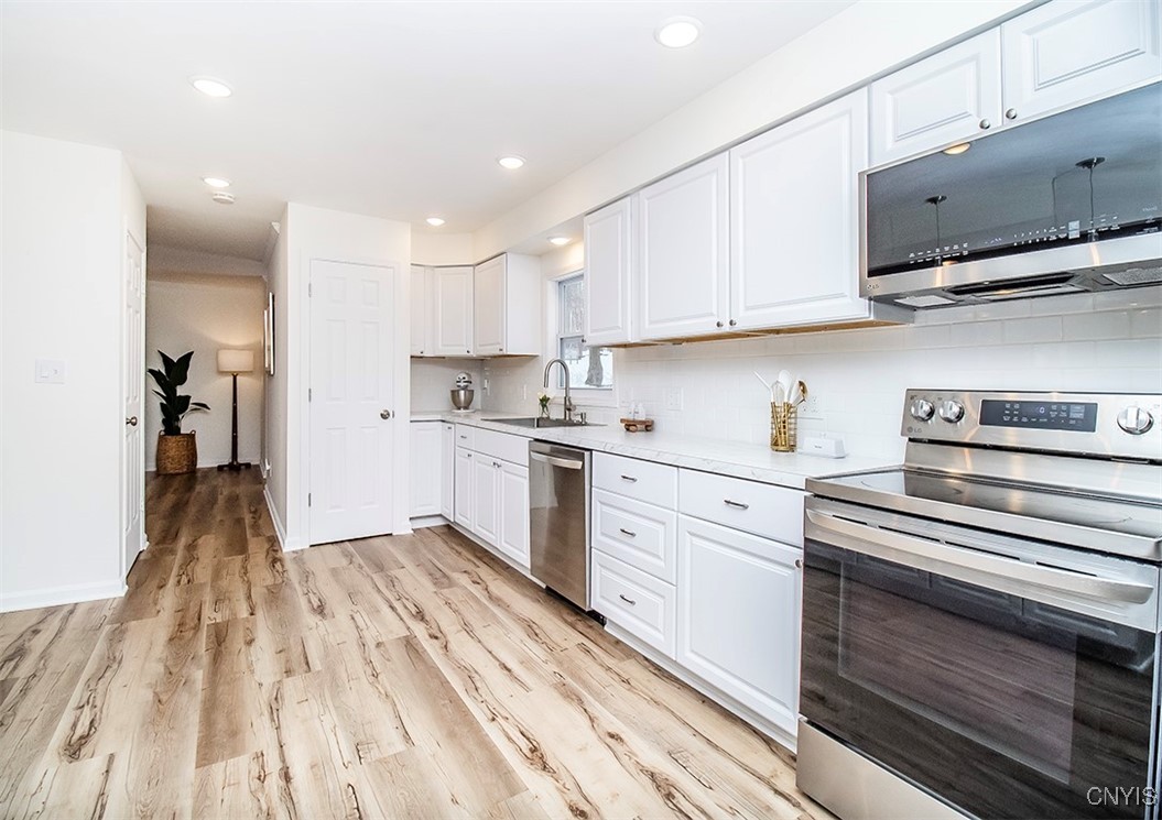 4654 Post Road Manlius, NY 13104 - Photo 14 of 49