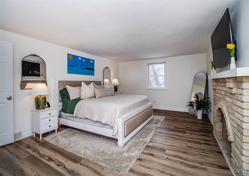 4654 Post Road Manlius, NY 13104 - Photo 27 of 49 Primary Bedroom