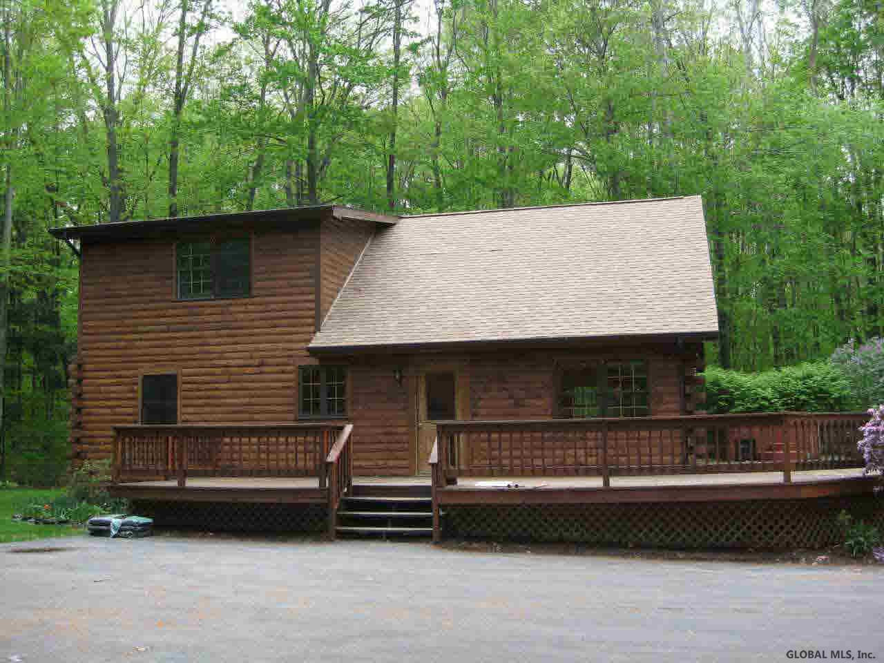 152 Van Aernem Road Malta, NY 12020 - Photo 2 of 9 Photo 2