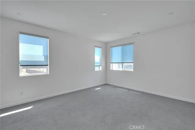 a close view of sink and tap